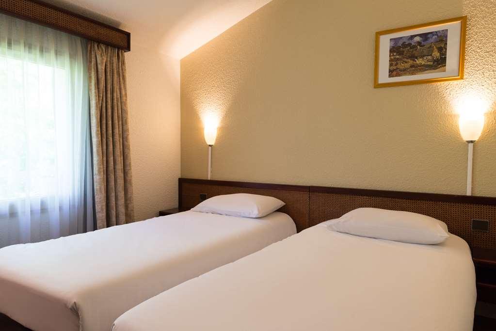 Hotel Le Barry, Toulouse Nord Gratentour Kamer foto
