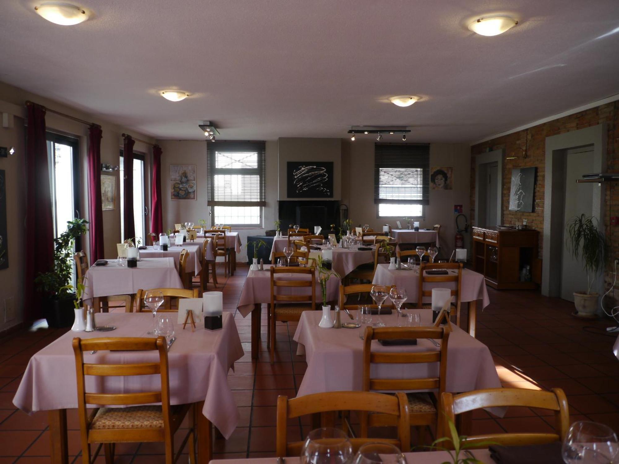 Hotel Le Barry, Toulouse Nord Gratentour Buitenkant foto