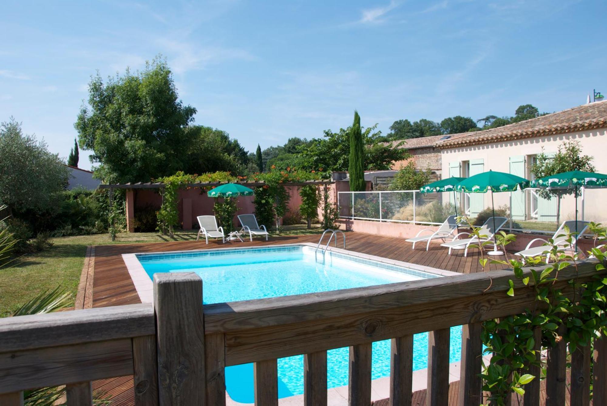 Hotel Le Barry, Toulouse Nord Gratentour Buitenkant foto